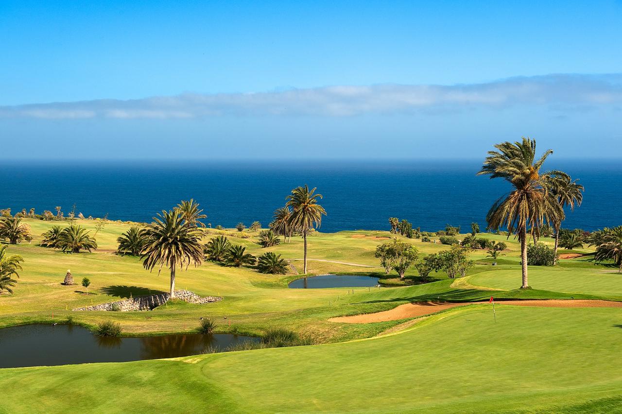 Buenavista Golf overlooking the sea