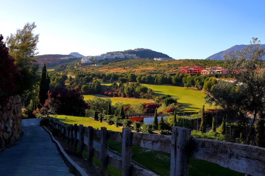 Fence and buggy path at Dona Julia Golf Club in the Costa Del Sol