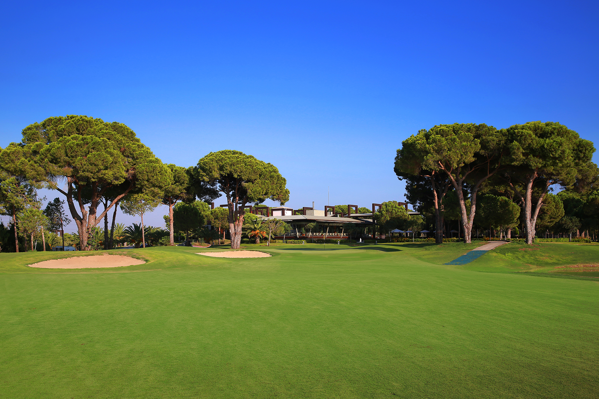 Clubhouse in the distance at Gloria Golf's New Course