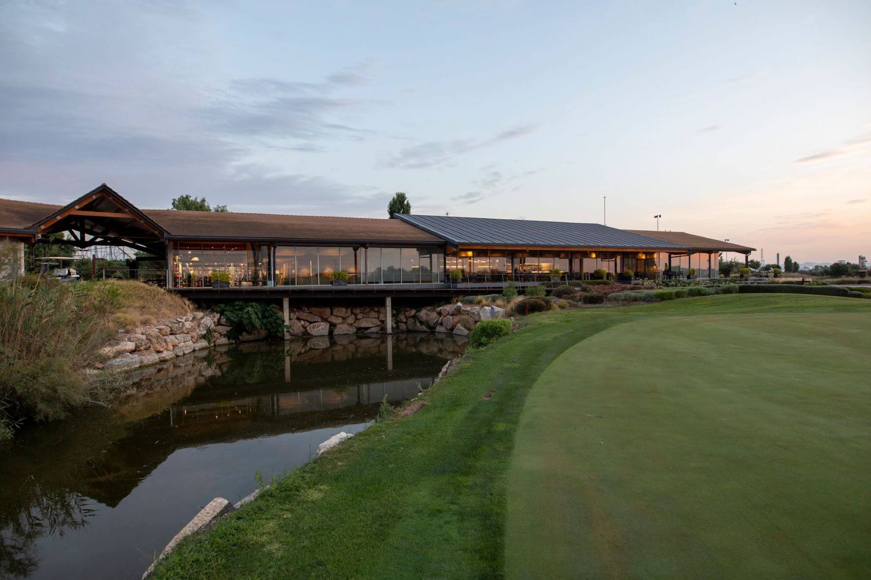 Infinitum Lakes Golf Course