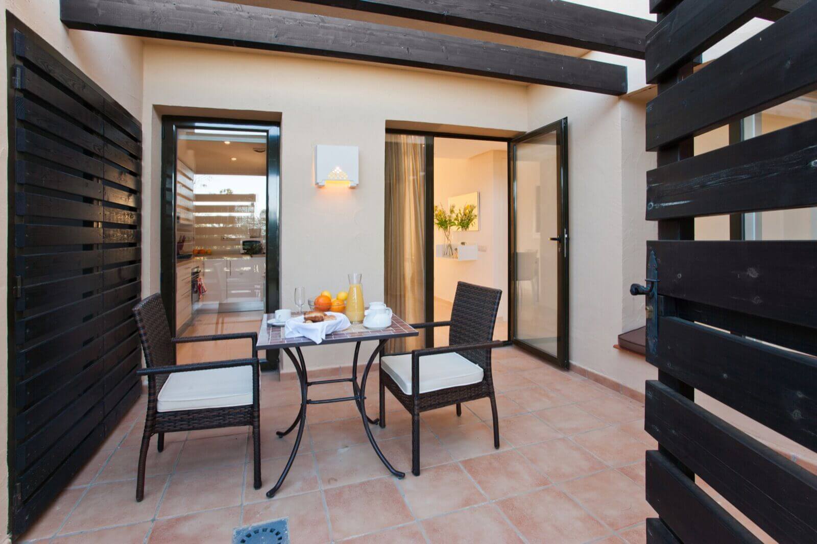 Road Golf And Beach Resort