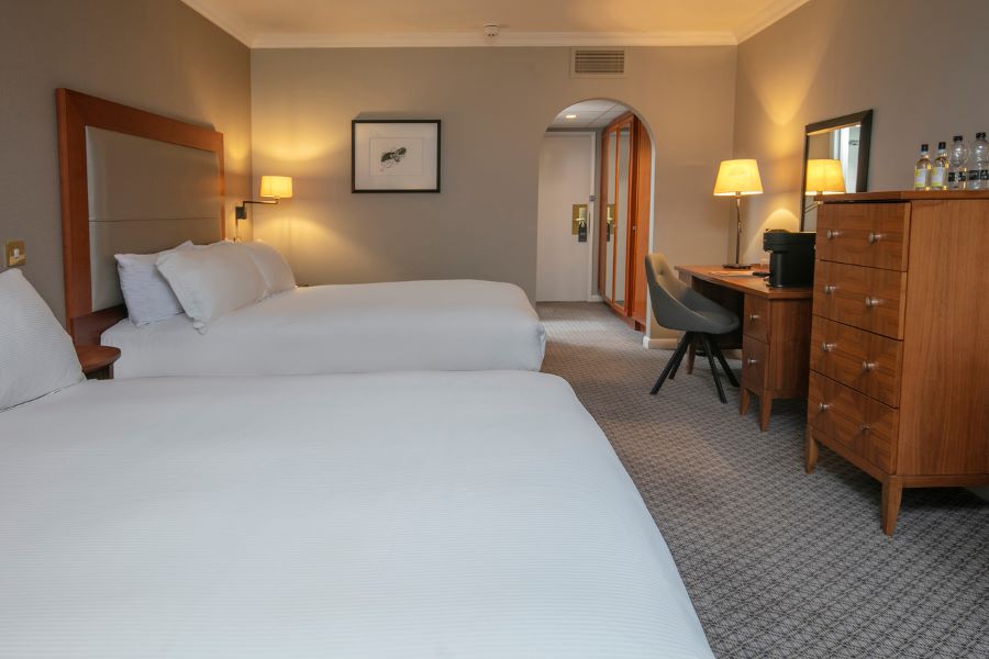 Alternative view of twin bed room at Belton Woods Hotel, Spa And Golf Resort