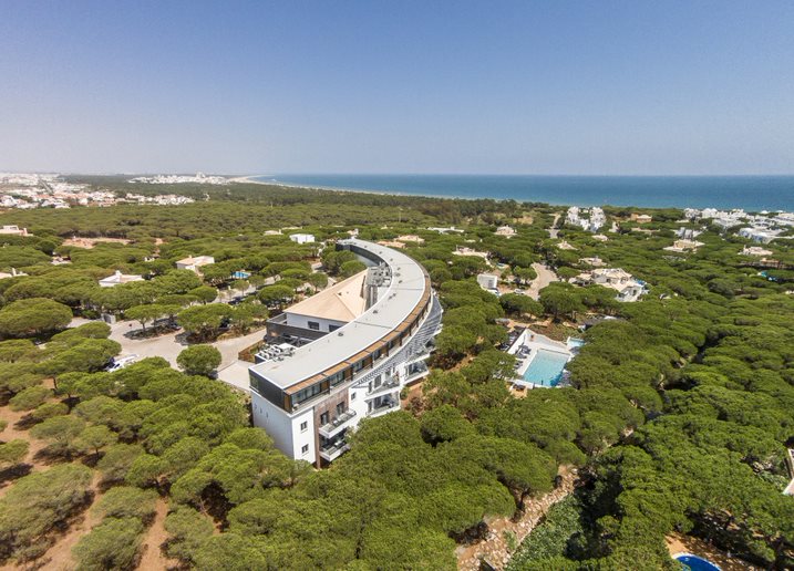 Exterior shot of Praia Verde Boutique Hotel