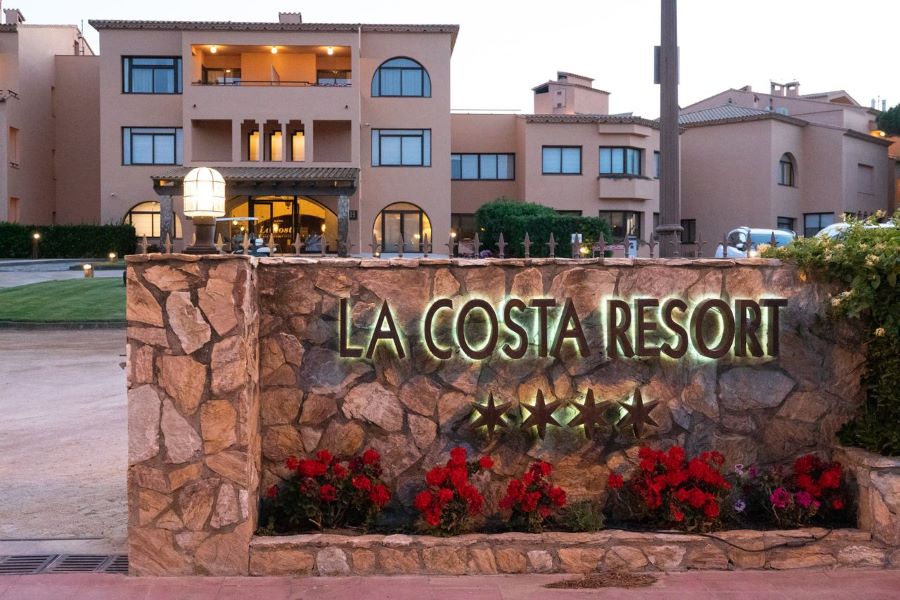 Sign of the hotel outside at the La Costa Golf and Beach Resort