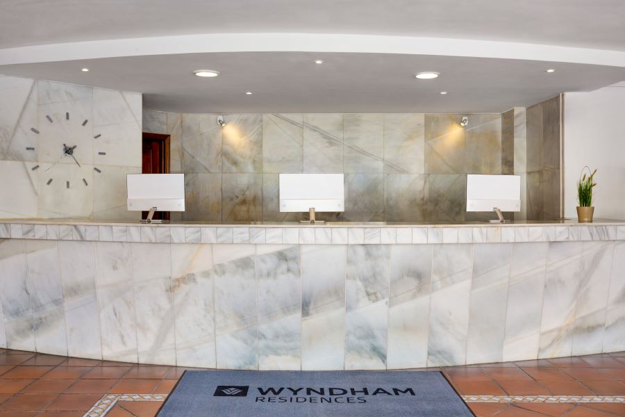 Front desk reception at Wyndham Residences Golf del Sur