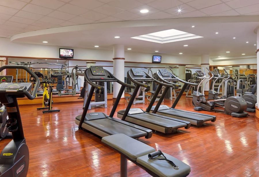 Gym with treadmills at H10 Playa Meloneras Horizons Collection