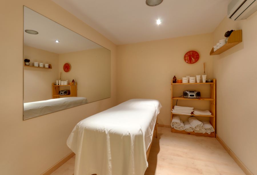 Spa treatment room at Sol Port Cambrils