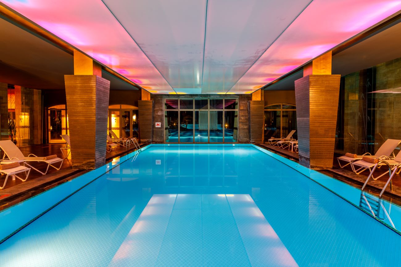 Indoor swimming pool at Kempinski Hotel The Dome