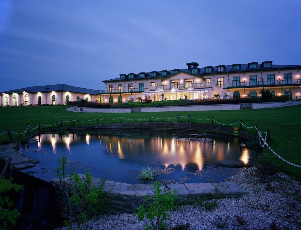 The Vale Resort at night