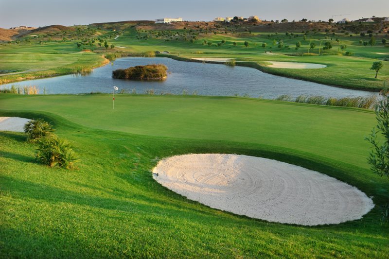 Quinta Do Vale golf course with bunker in foreground
