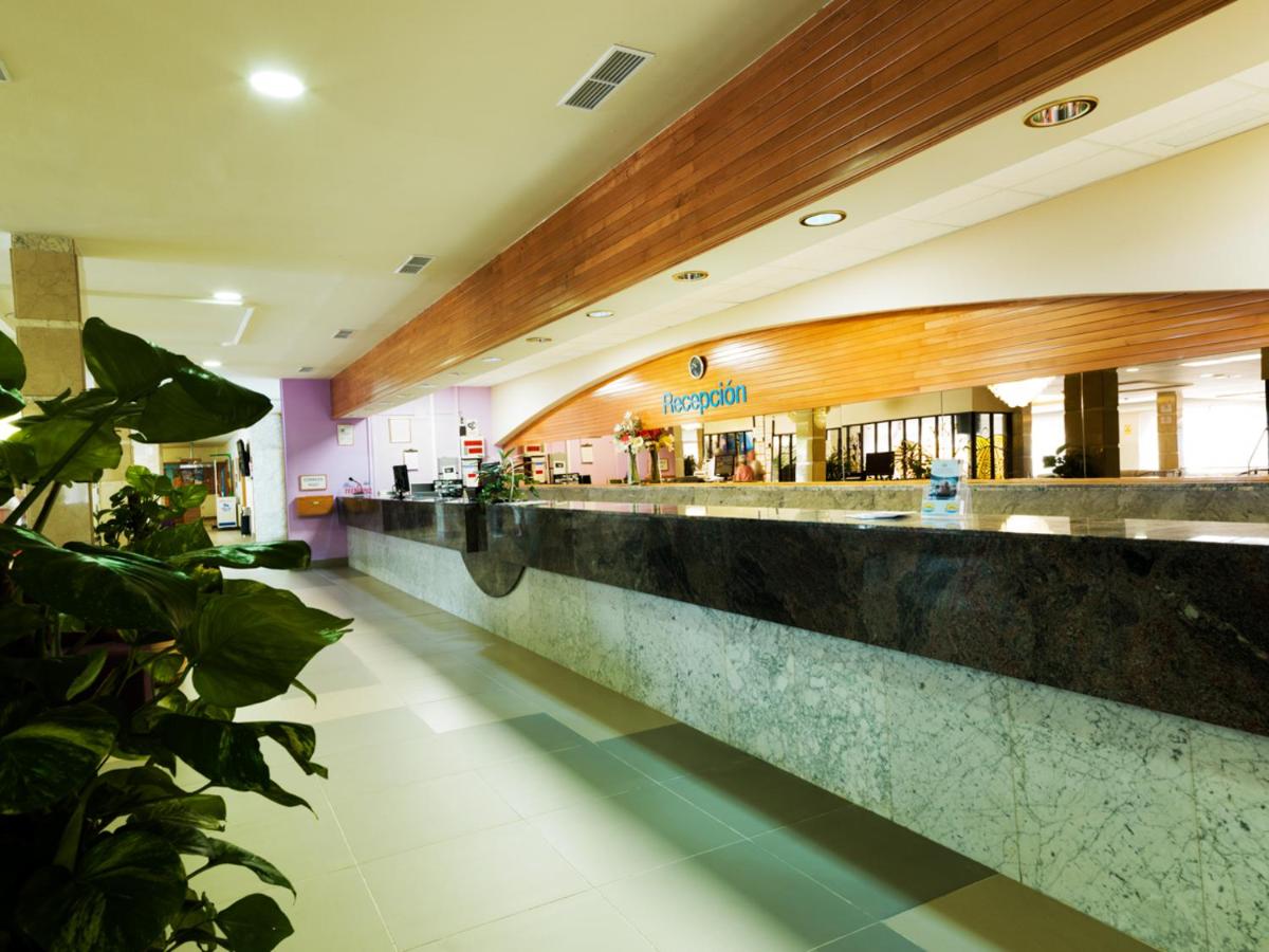 Reception at Hotel Monarque Fuengirola Park