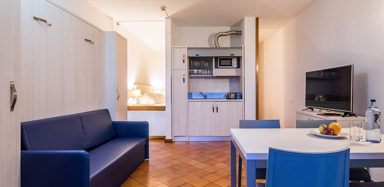 Kitchenette in apartment at Dom Pedro Lagos Hotel