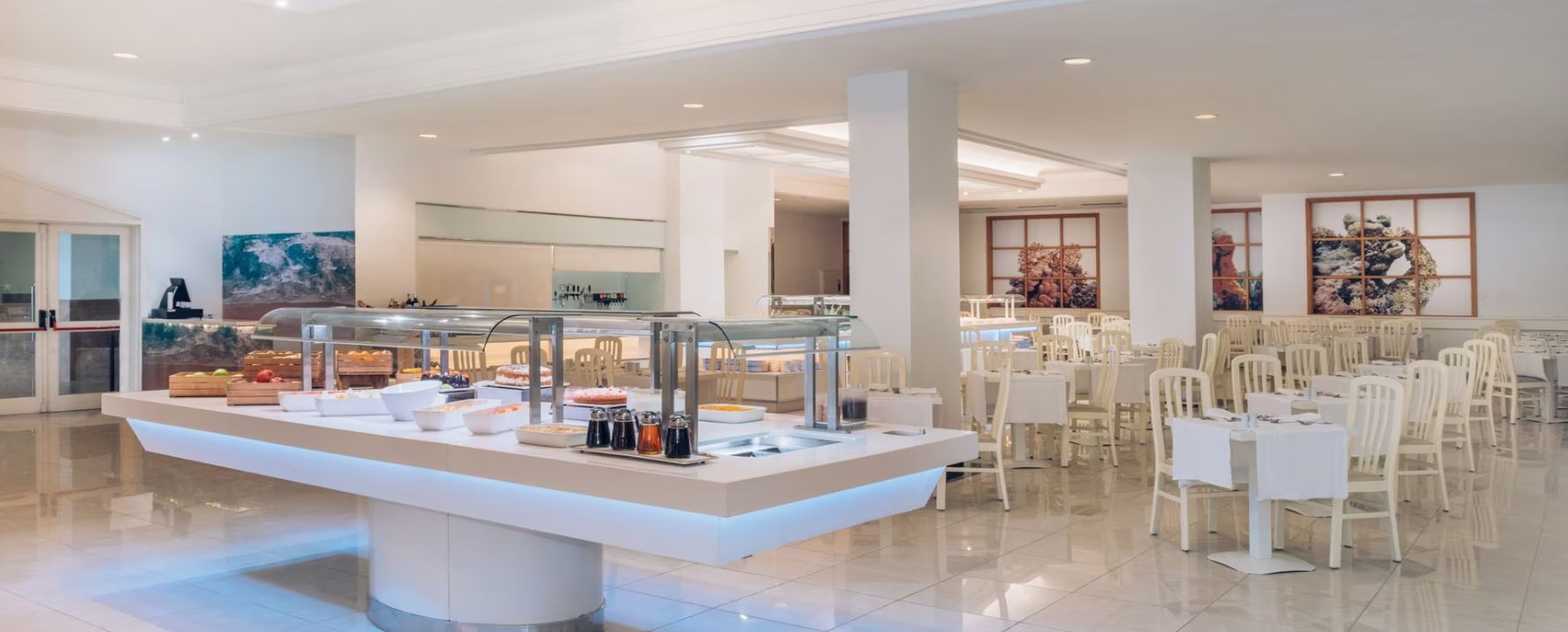Buffet restaurant at Iberostar Waves Las Dalias